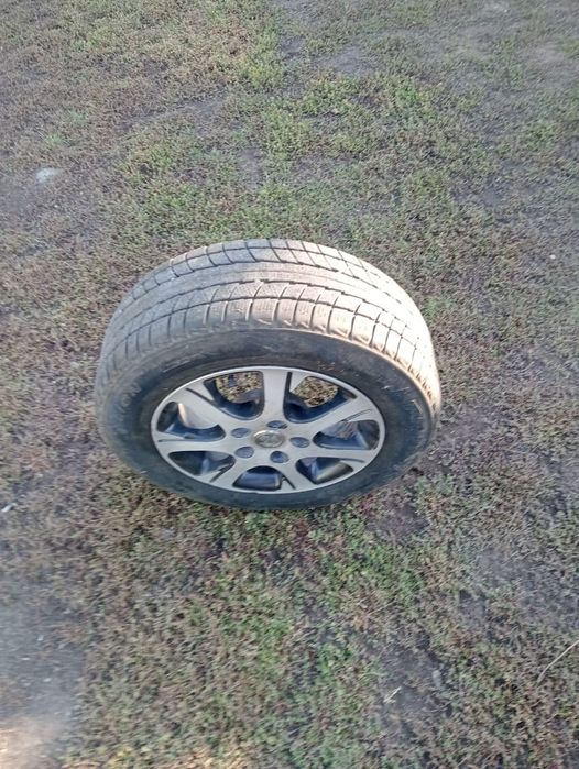 Комплект шин с диском на Тайёту Камри 25