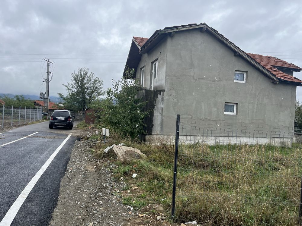 Casa semifinisata Alesd