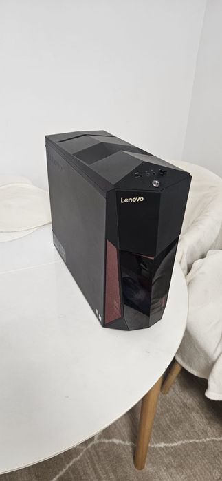 Vand calculator cu monitor si tastatura