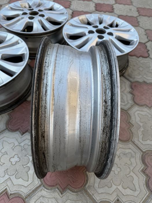 Диски R16, в отличном состояний