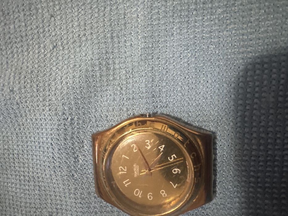 Ceas swatch.