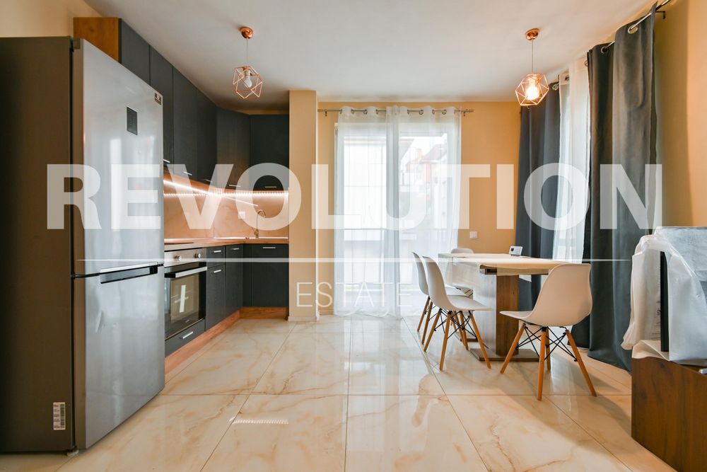 Дава се под наем Четиристаен апартамент в София, Павлово - 127 кв.м за 1100 € - Снимка #1