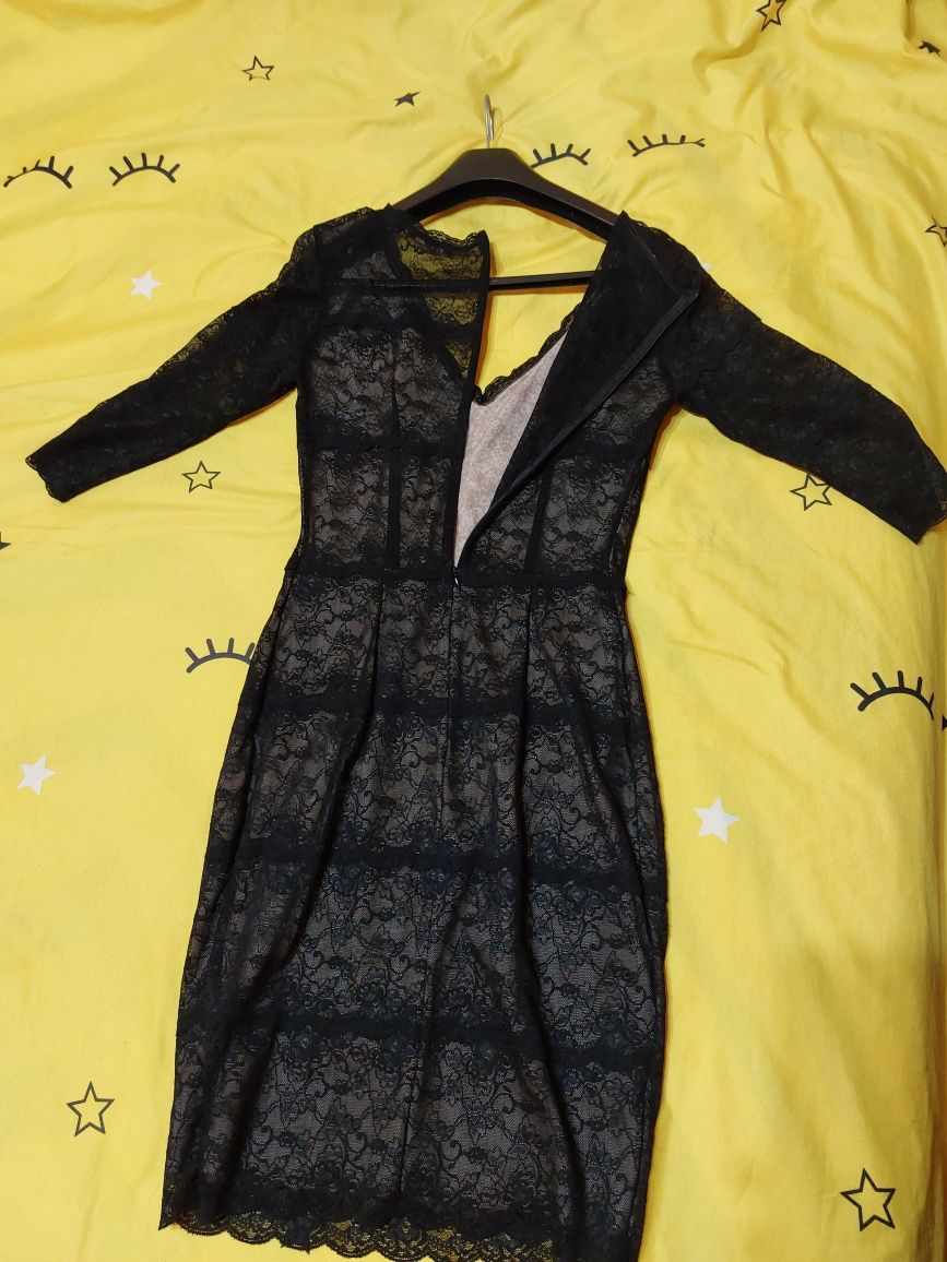 #Rochie ocazie din dantelă#