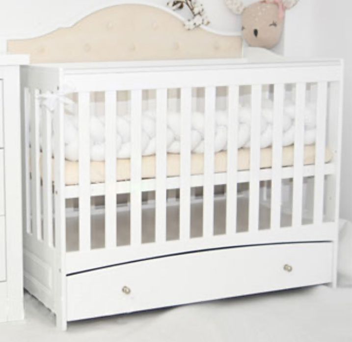 Pachet pătuț de lemn, tapițat ca nou