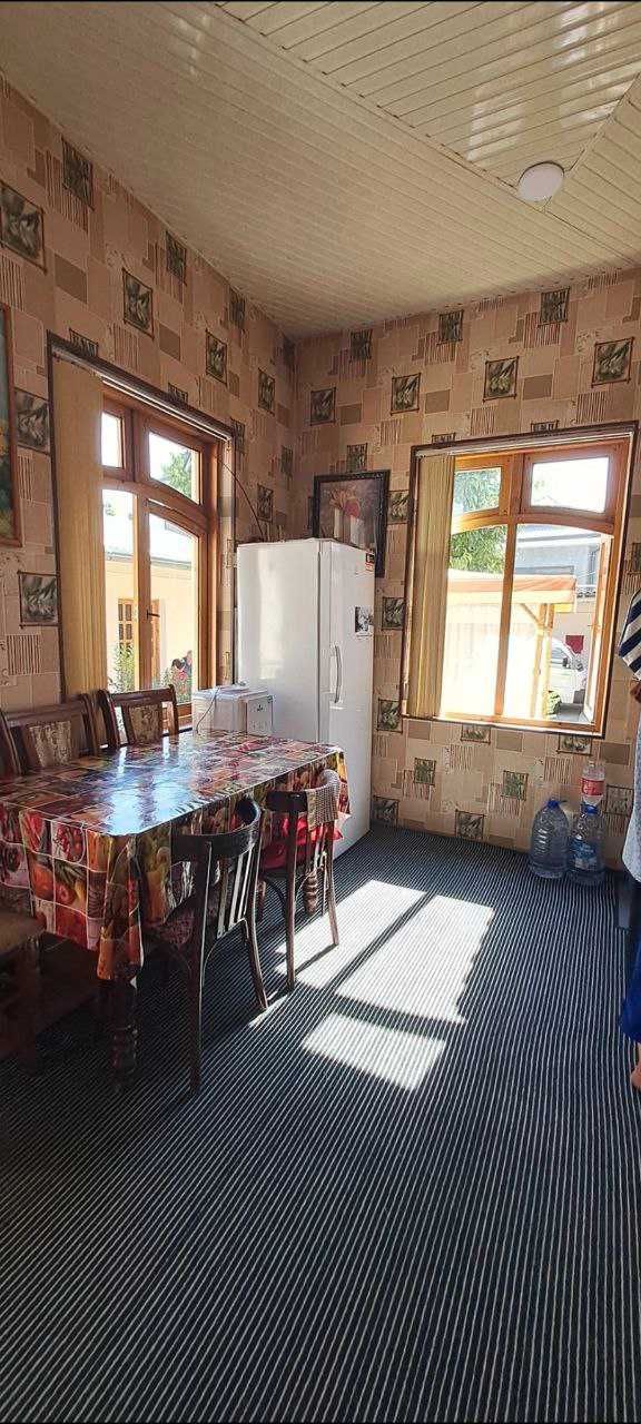 Srochna Sebzorda hovli sotiladi