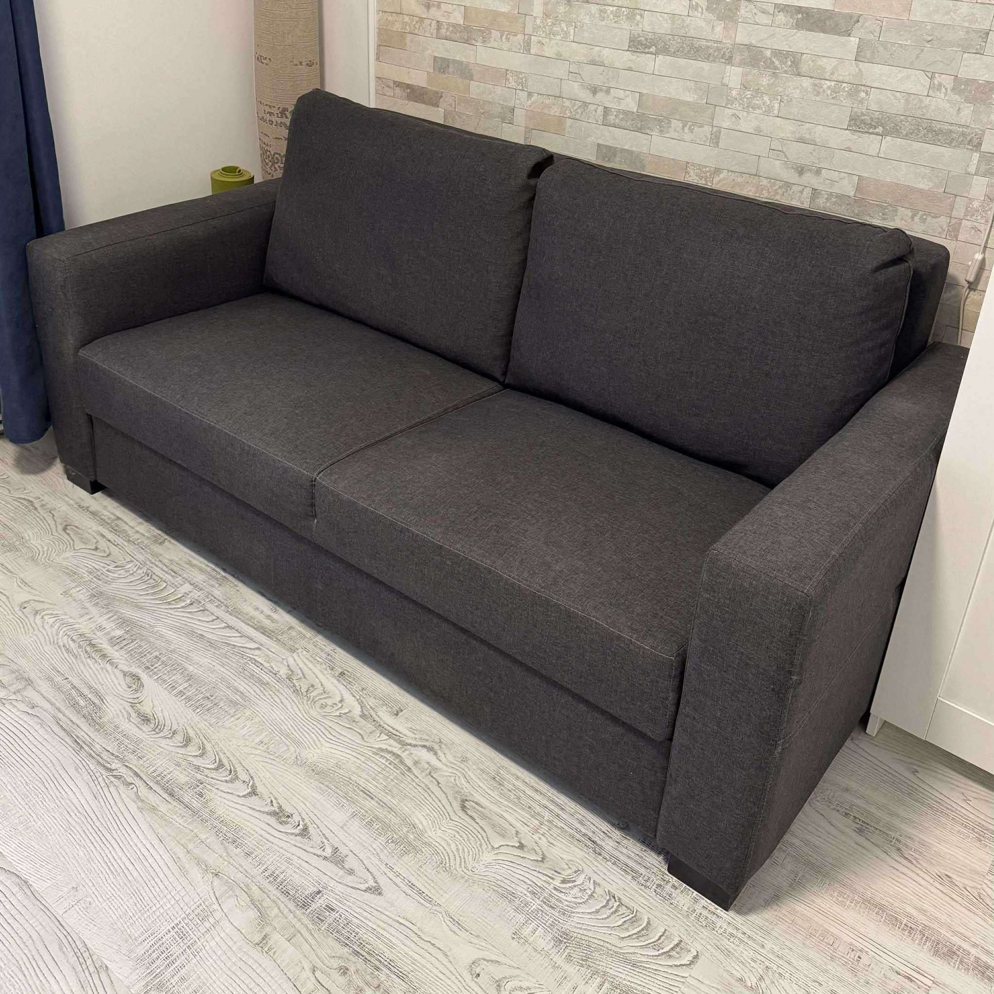 Canapea 2 locuri cu extensie de dormit, uzata lungime 185/ latime 90