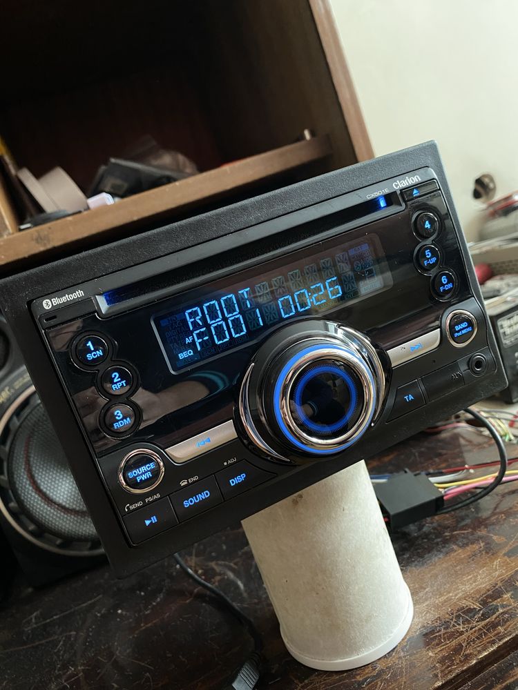 CLARION CX501E - УНИКАТ! - BLUETOOTH, USB, Радио плеър за кола сд cd