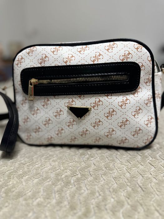 Дамски чанти налични