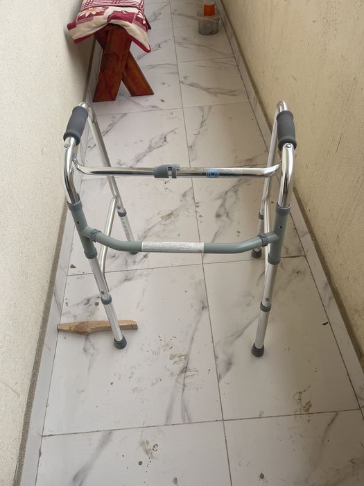 Ходунок для взрослых