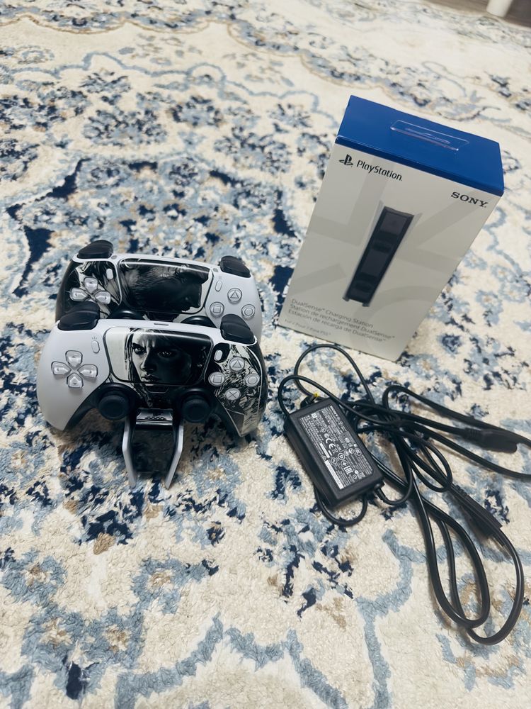 Продам безпроводную зарядку для Ps5