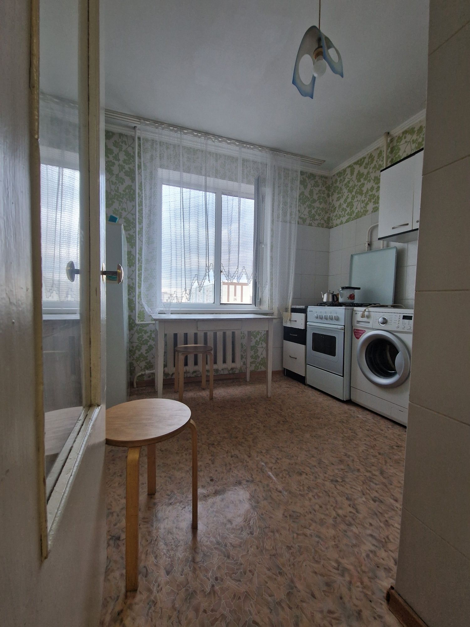 Продам 1 кв 34 квм 8 мкр