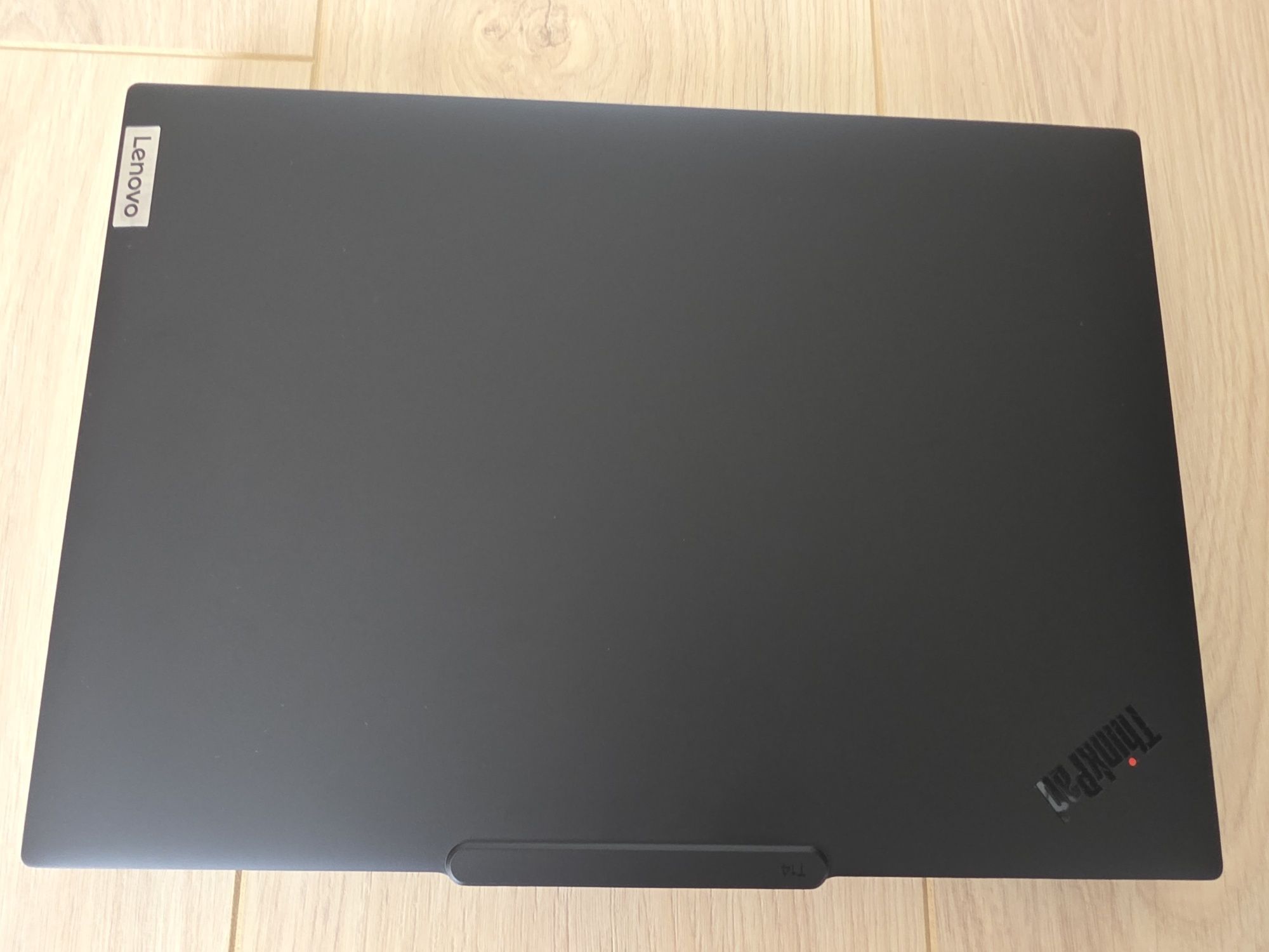 Lenovo ThinkPad T14 Intel i7 Ultra 32GB 1TB nvme ssd  14" гаранция