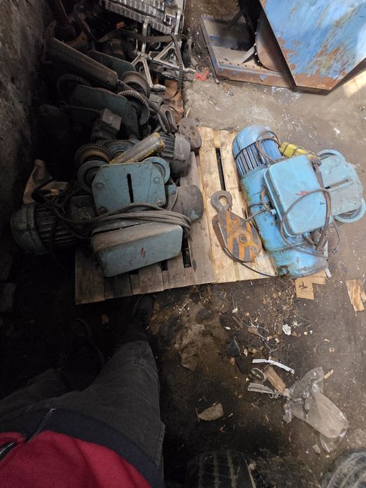 Продавам 3 бр телфери