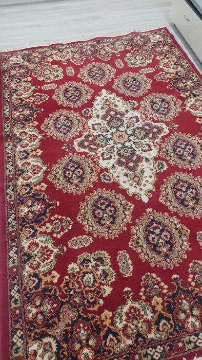 Продам ковёр в хорошем состоянии