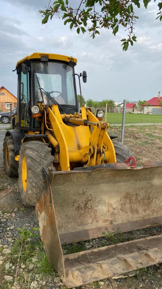 Incarcator Frontal JCB 409B