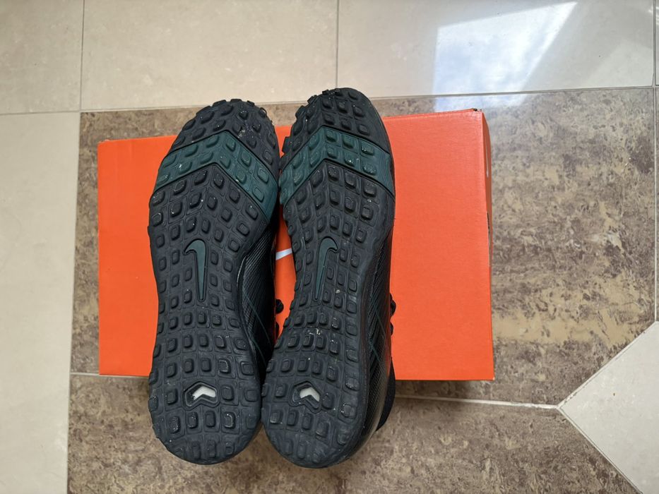 Футболни обуки ,,NIKE"