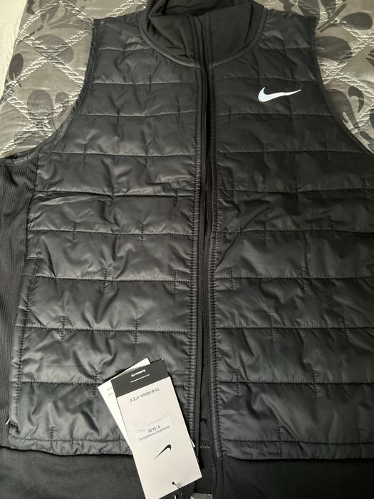 Vesta nike therma fit dama