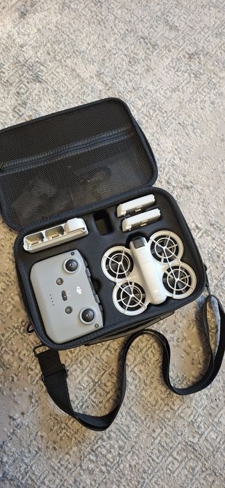 Квадрокоптер DJI Neo