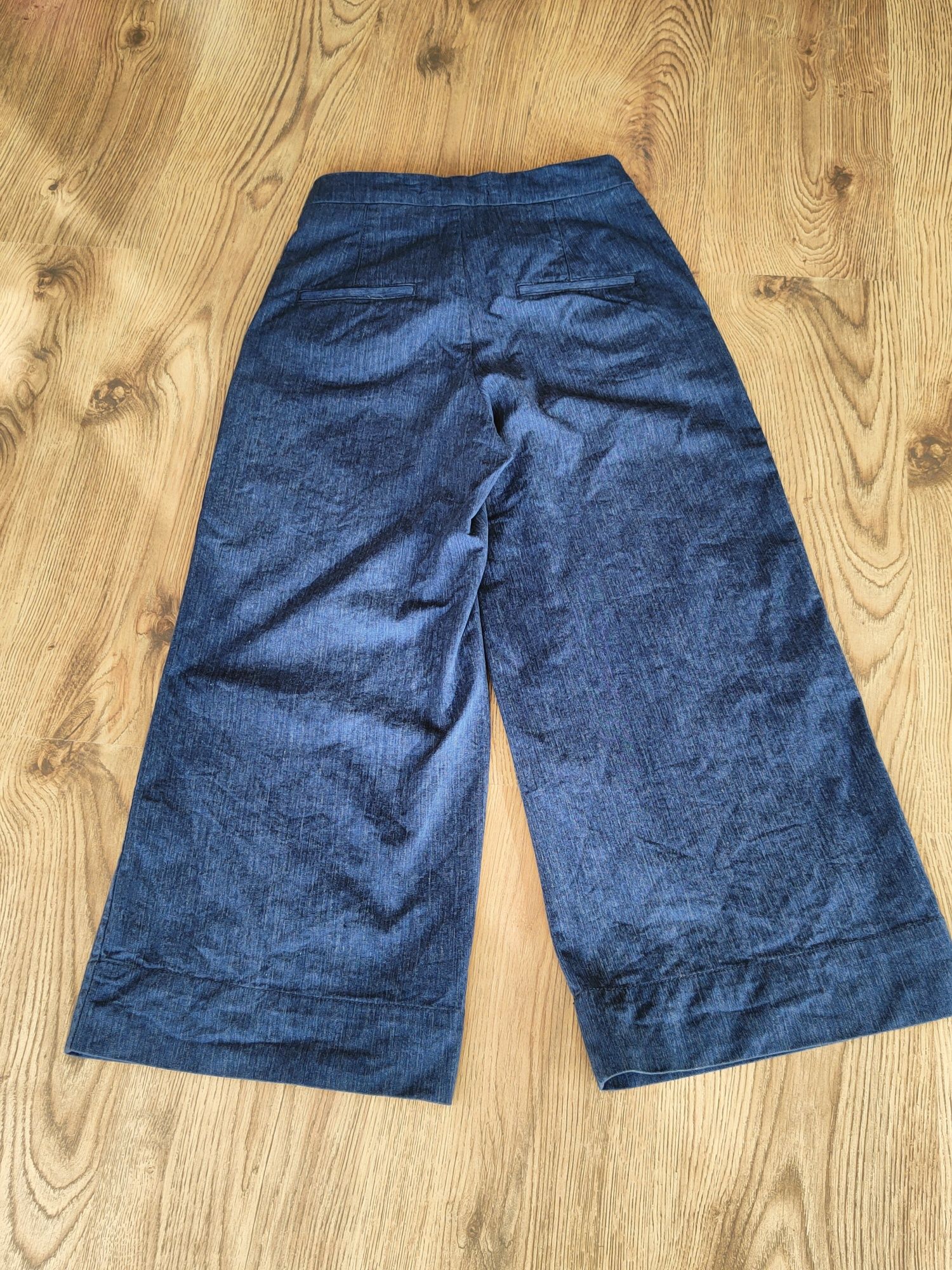 Дънки с широк крачол на Zara
