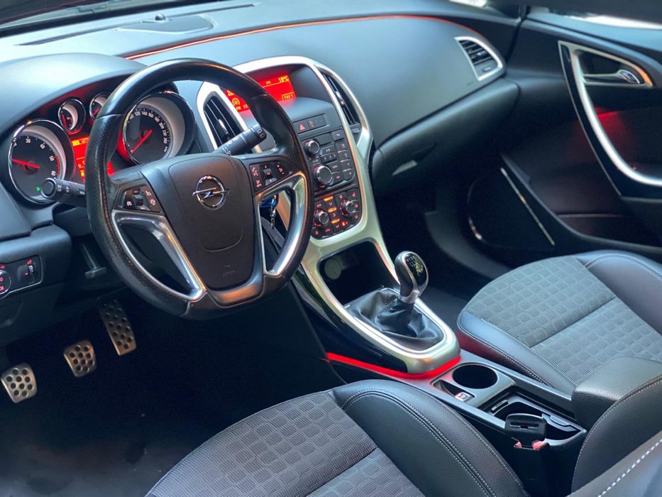 Opel astra j GTC OPC LINE 2014