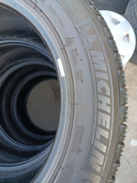 225_55_R17 Mishelin