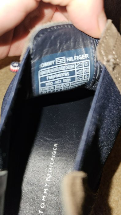 Vând ghete tommy hilfiger noi piele