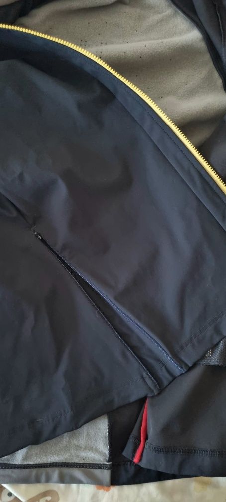 Ново дамско Softshell туристическо яке и полар Maloja, S