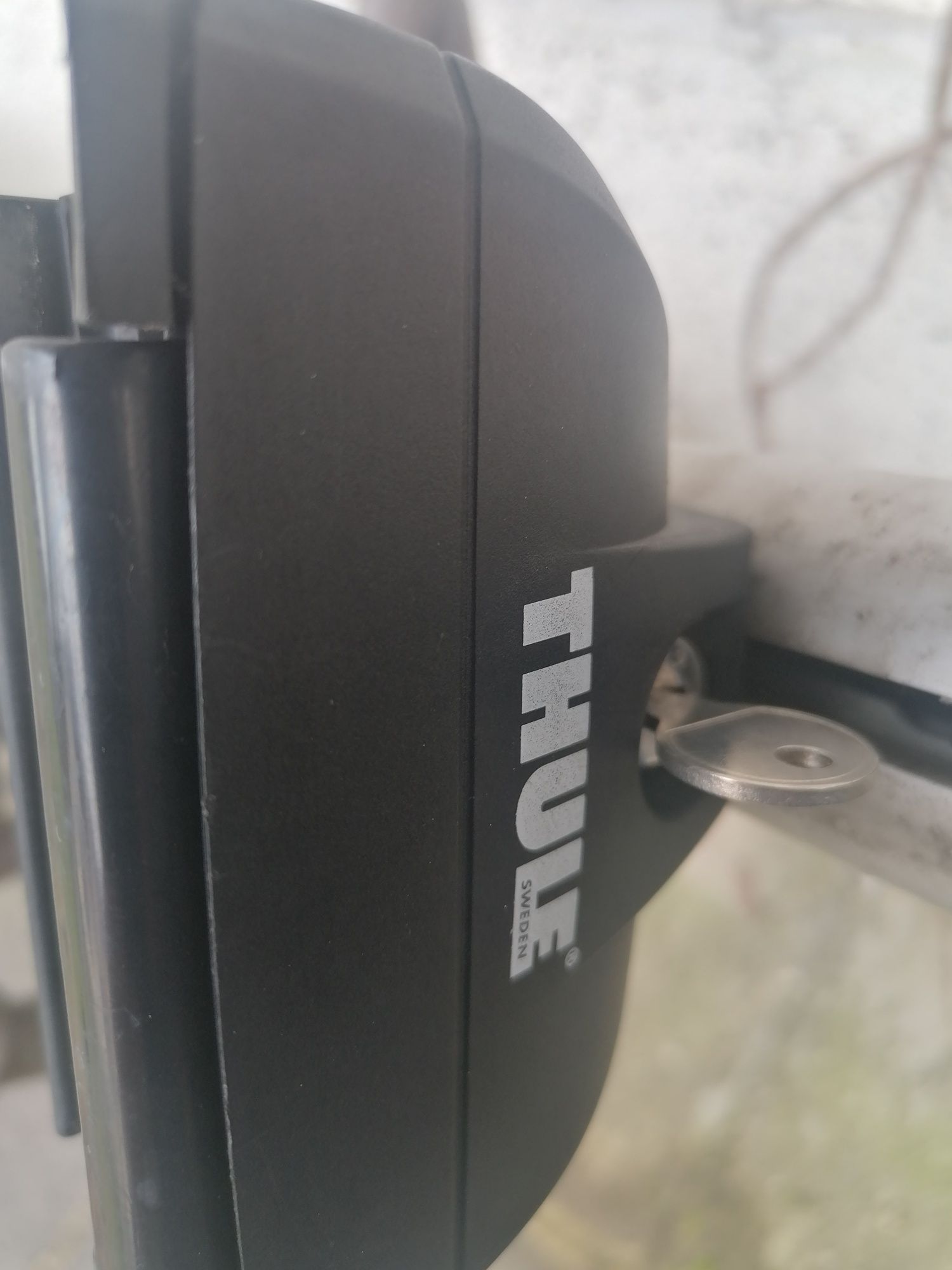 Thule753 основи с Thule 4037 челюсти