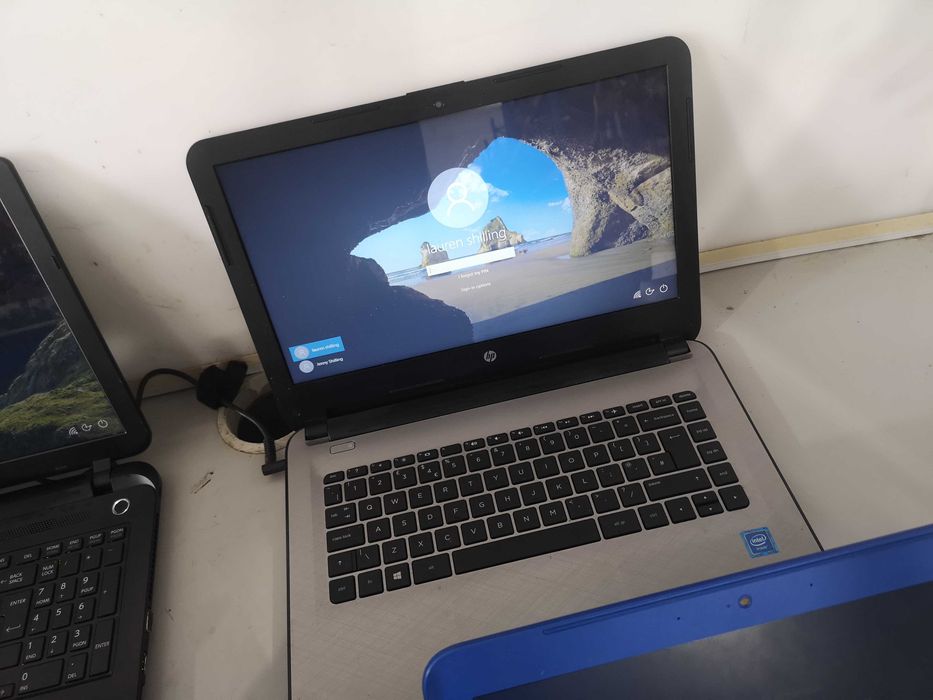 Лаптоп / пи  - ЛОТ 1