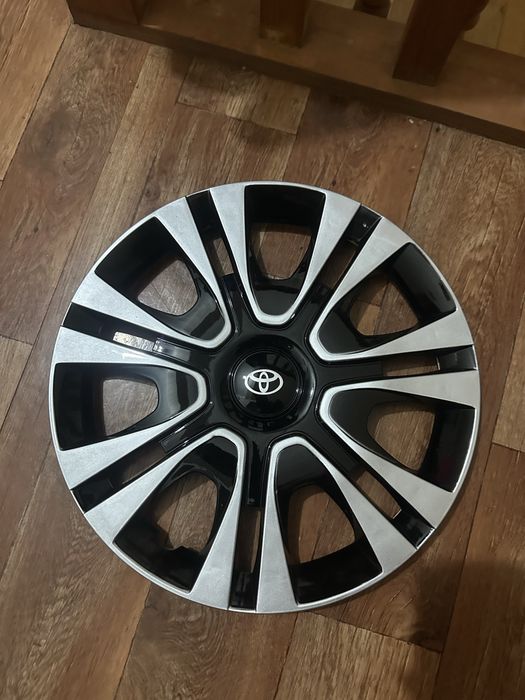 Колмплект колпаков новый Toyota R15,колпаки camry камри корола corolla