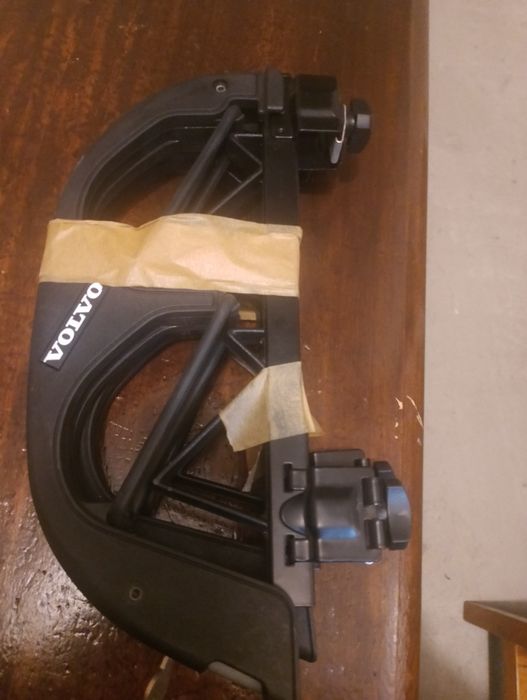 Багажник -стойка Thule за ски 2 чф.