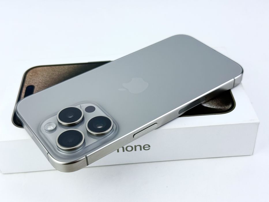 Apple iPhone 15 Pro 256GB Natural Titanium USA Перфектен! Гаранция!