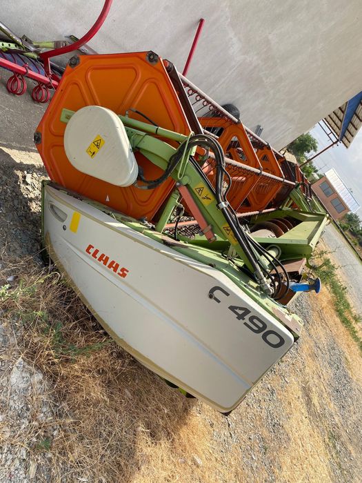CLAAS Avero 240 – 2250 h lucru – Heder grâu + floare + rapiță