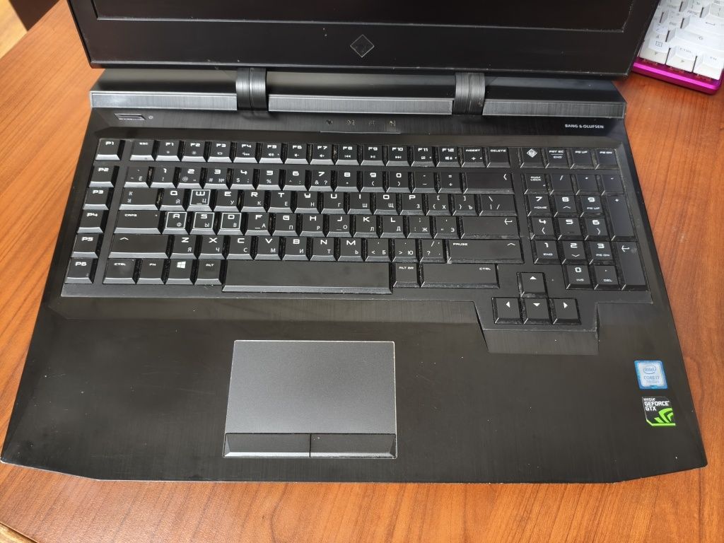 Мощный, HP Omen 17, Core i7, Озу 16гб, SSD 256+HDD 1тб, GTX 1070