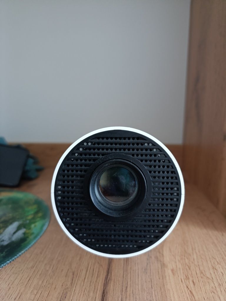 Aqlli smart proyektor