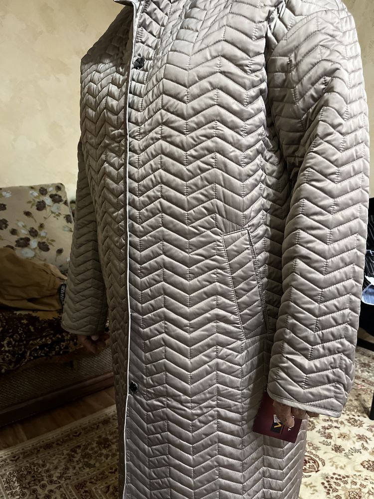 Продам новую куртку