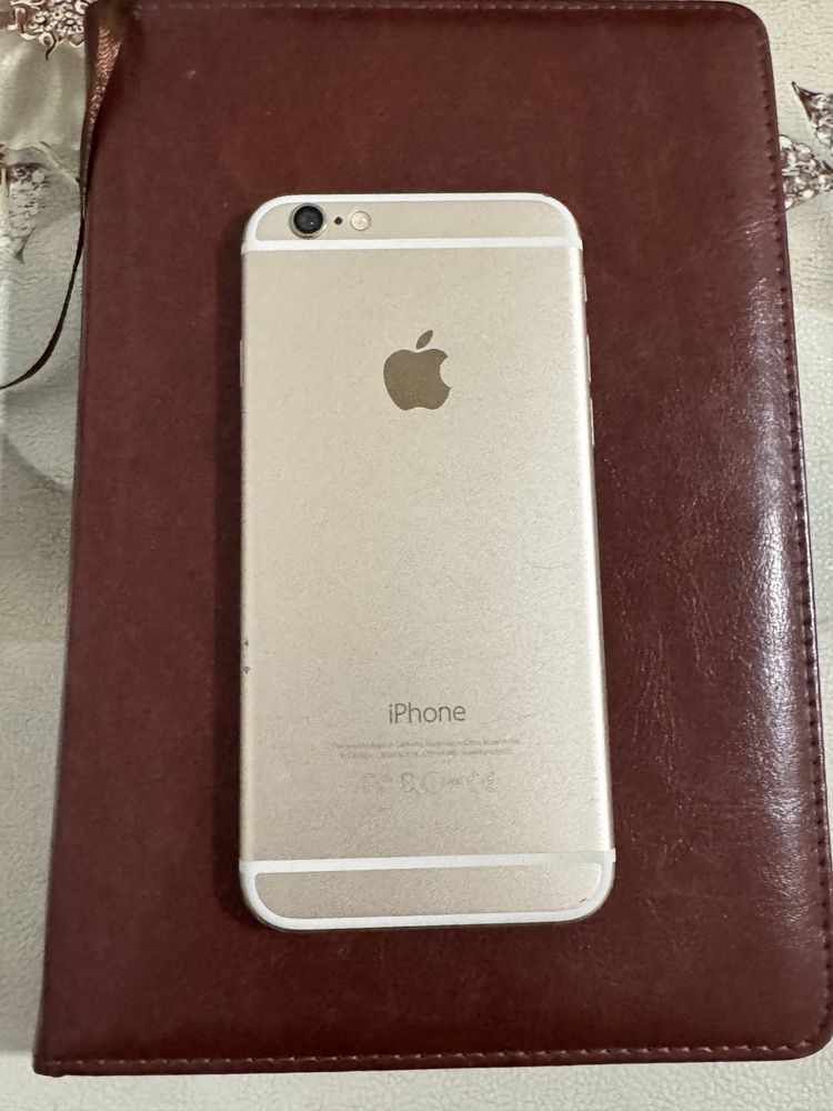 Apple 6  64 gb.