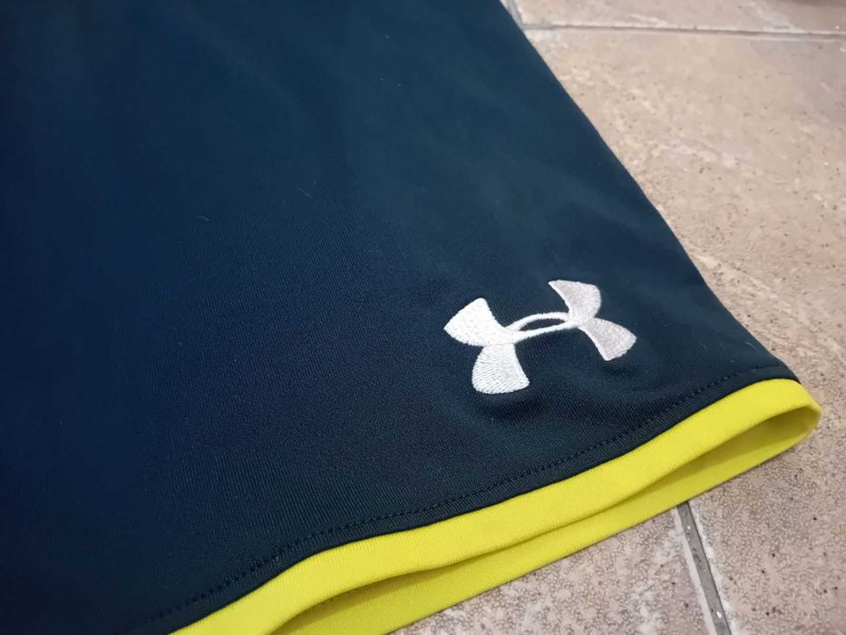 Оригинални къси панталони на Тотнъм - under armour