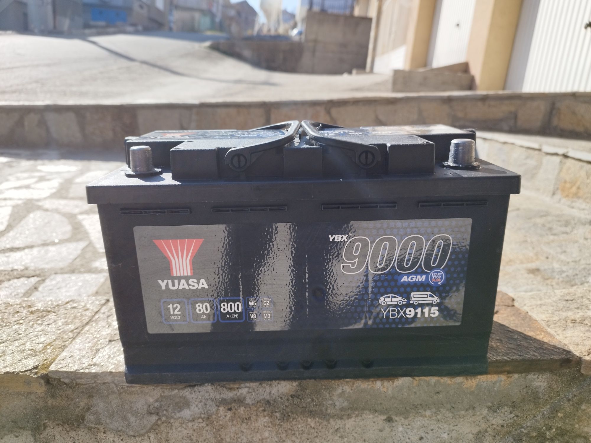Акумулатор AGM 80 ah