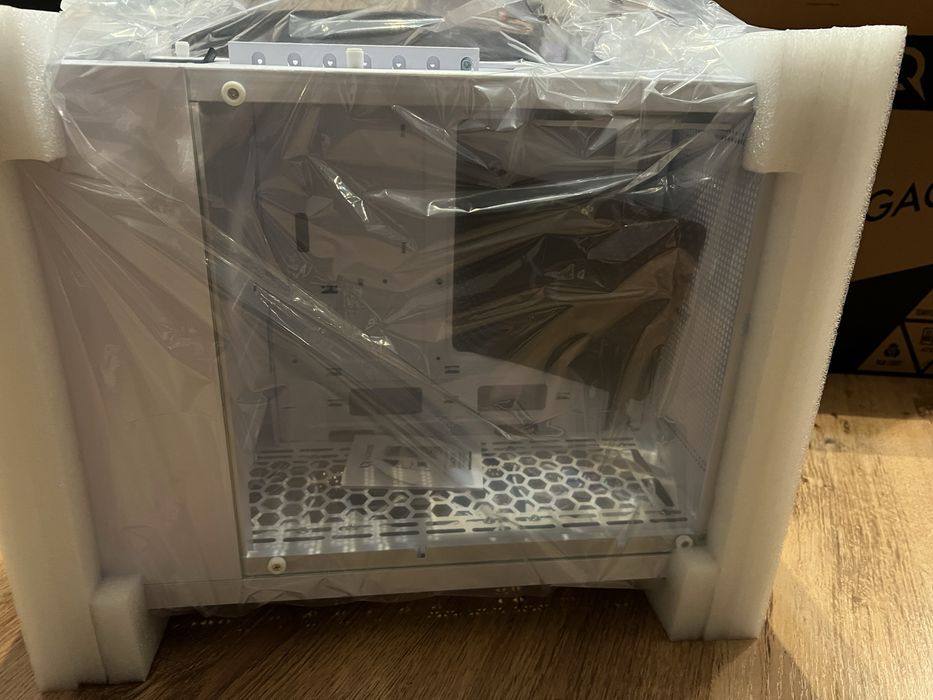 Carcasa, cooler procesor