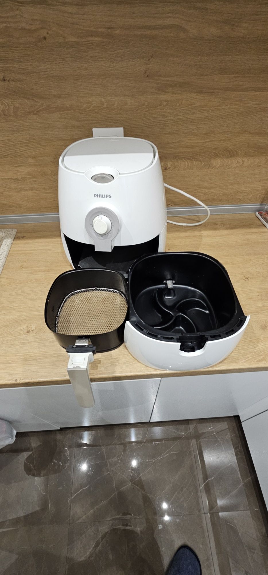 Philips Airfryer HD9216

Здравословният начин за пържене!
Уникалната т