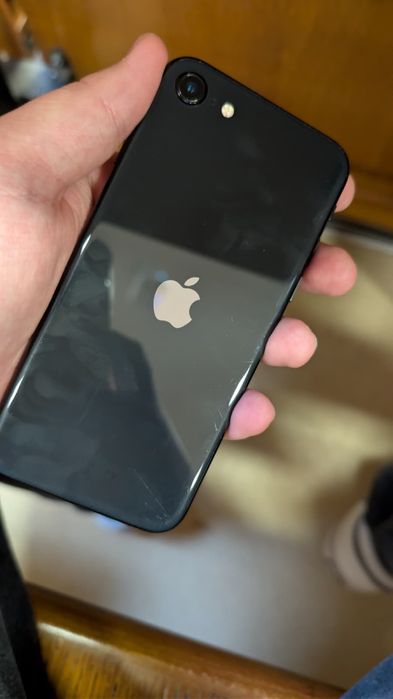 iPhone SE 2020 %100 battery health (schimb)
