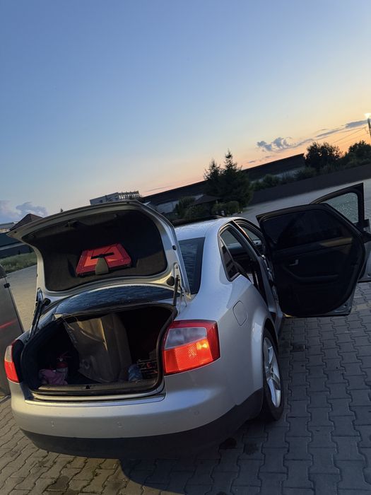Vând audi a4 b6 2003!