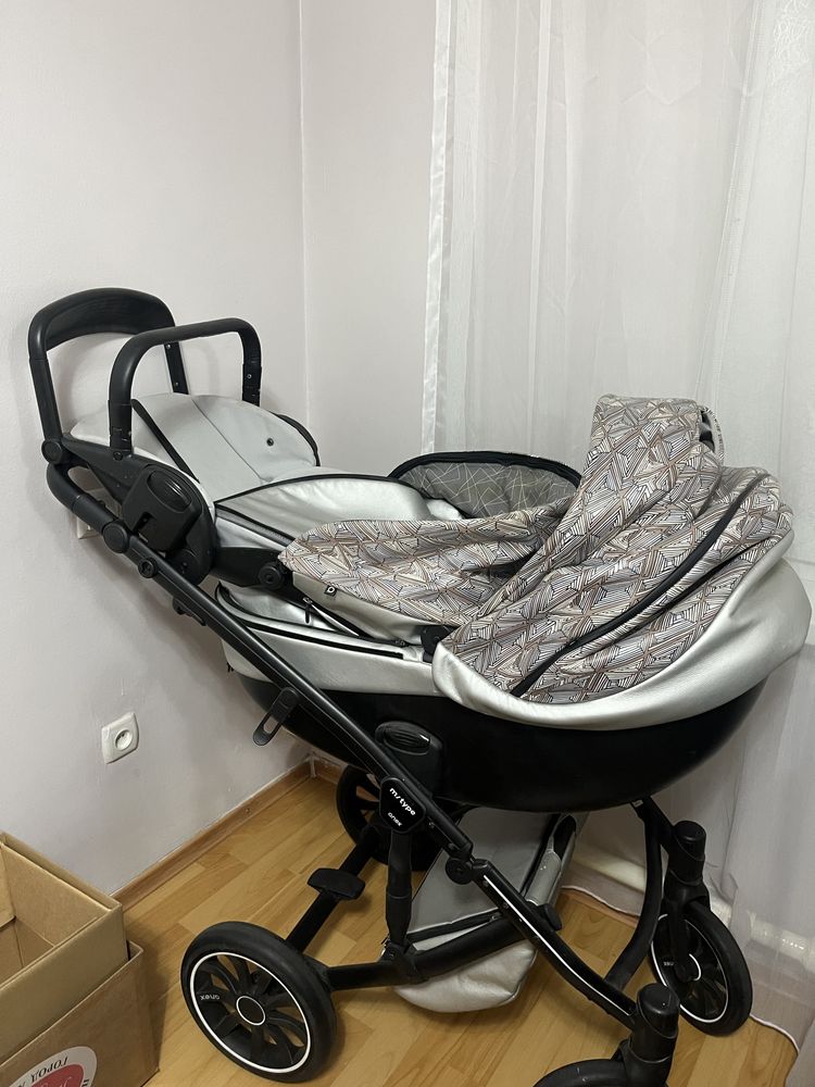 продается коляска