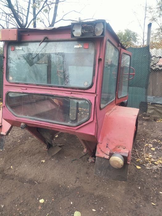 Cabină de tractor U650