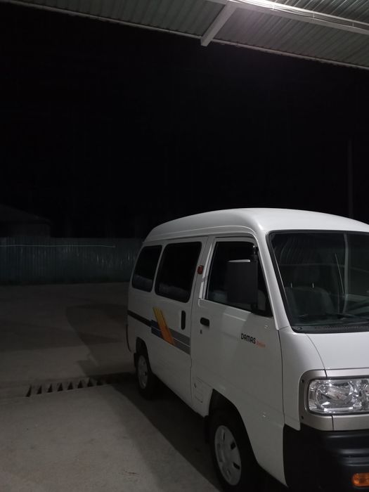 Juda yaxshi holatda damas.metan qoyilgan.