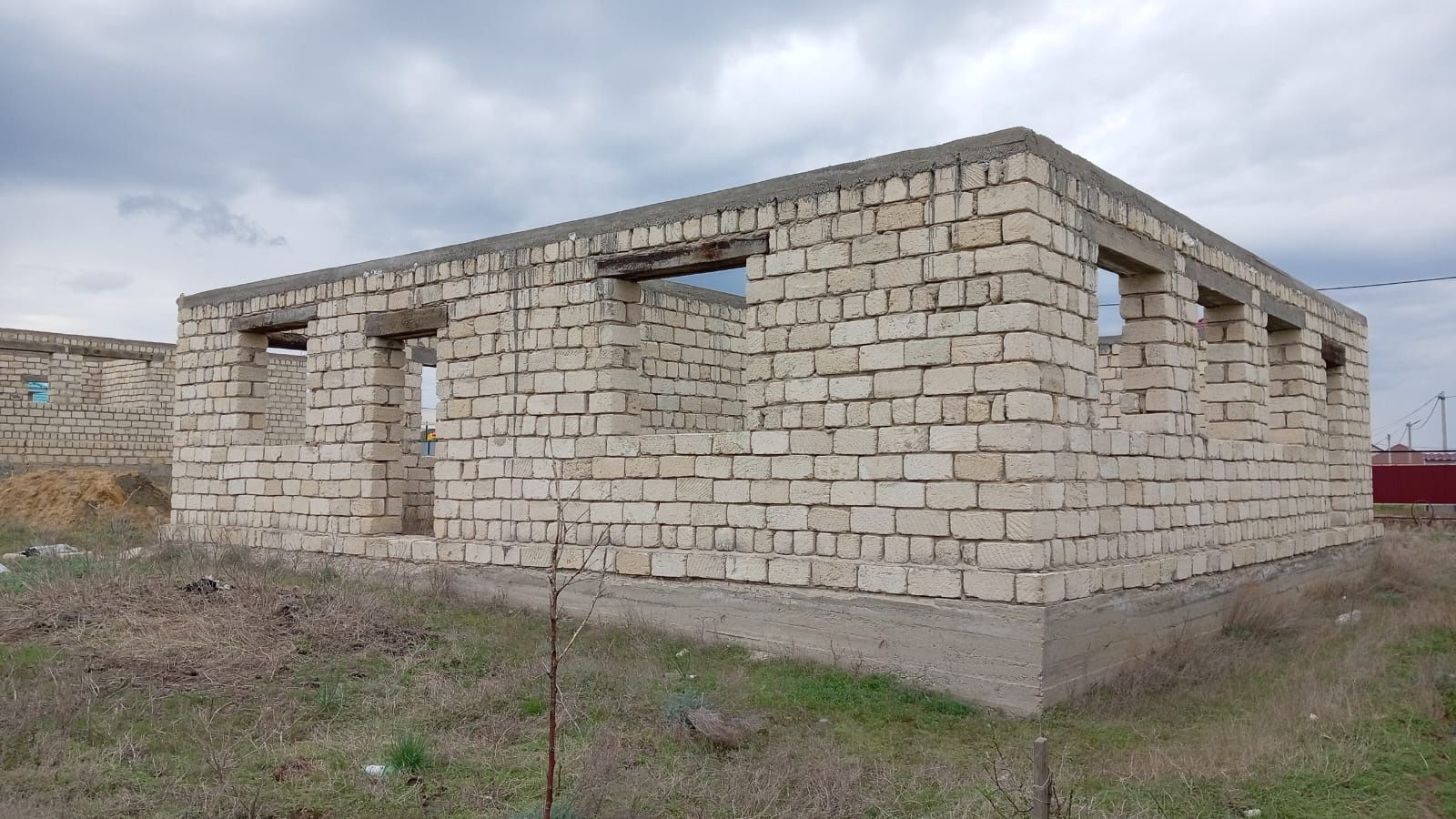Продам недостроенный дом