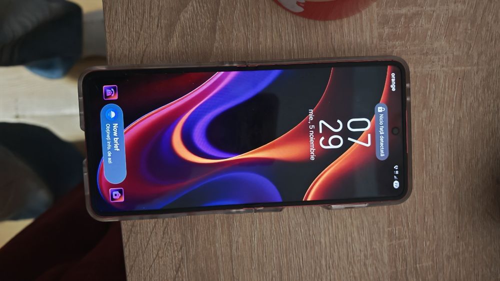 Samsung 7 flip coral red in garanție