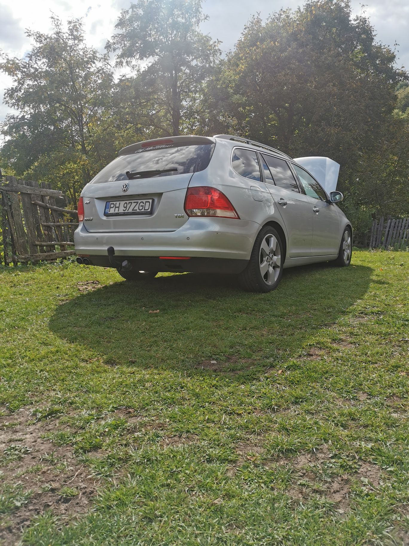 Vând golf 5 1.9 automata
