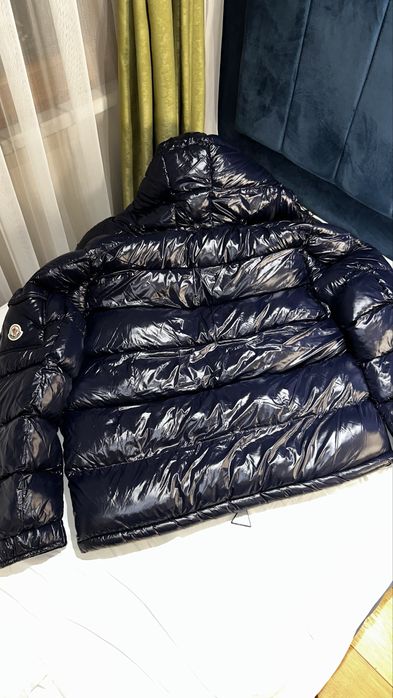Geaca Moncler marimea XXL sau 6